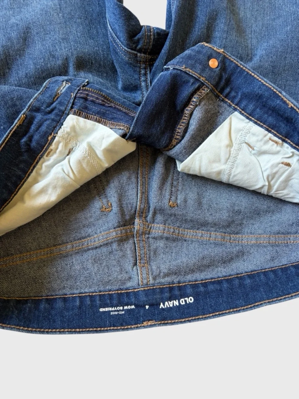 Old Navy Wow Boyfriend Straight Jeans Size 4 Mid-Rise Slouchy Dark Wash Everyday